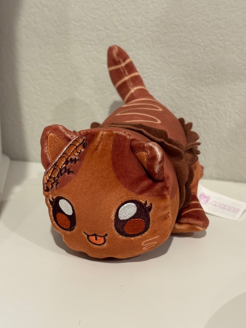 Aphmau Meemow Litter 3 cat plush chocolate cake (Like new, unused)